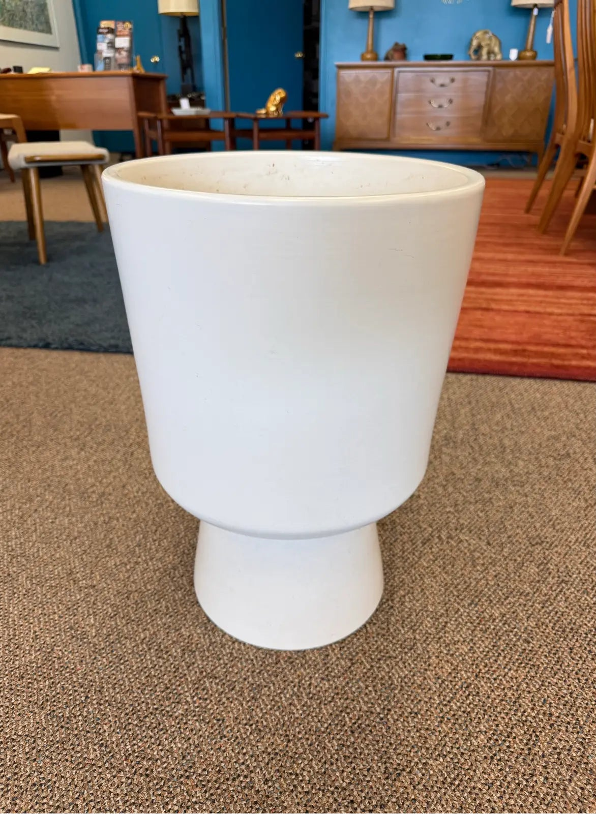 Mid Century Modern Large Matte White Chalice Pottery Planter in the Style of Malcolm Leland