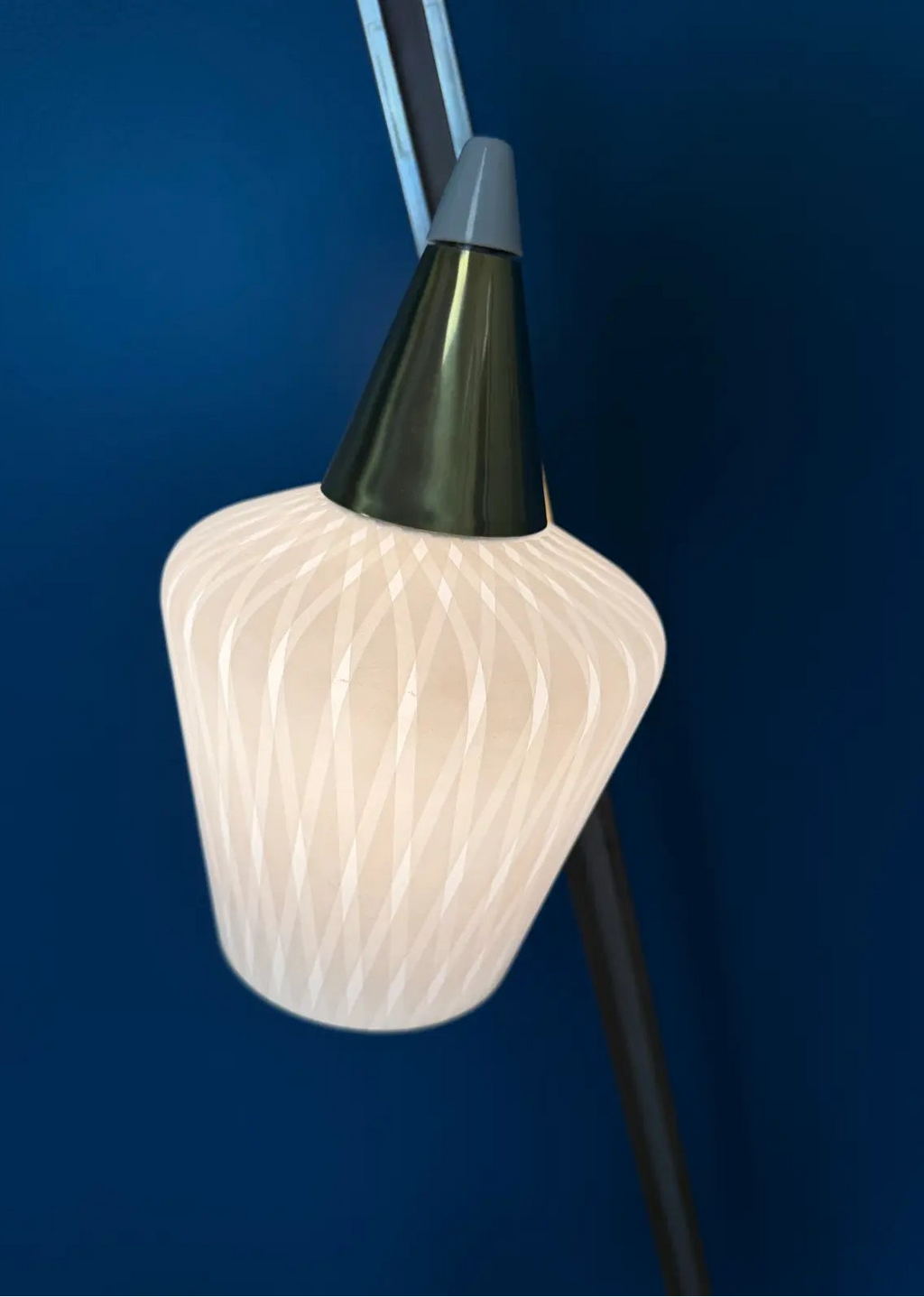 Rare 1950’s Lightolier Lytespan Tension Pole Lamp Designed by Gerald Thurston